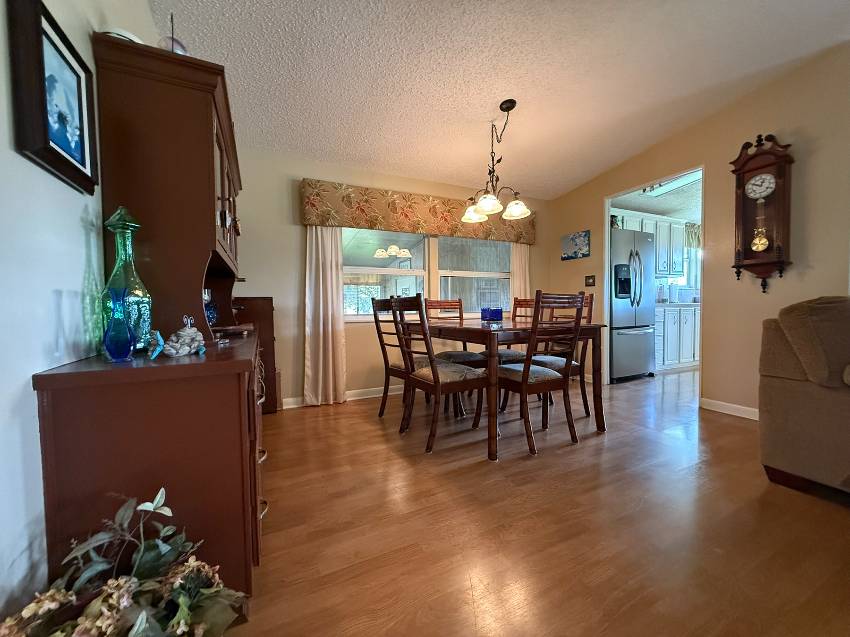 8111 Buena Vista Drive a Ellenton, FL Mobile or Manufactured Home for Sale